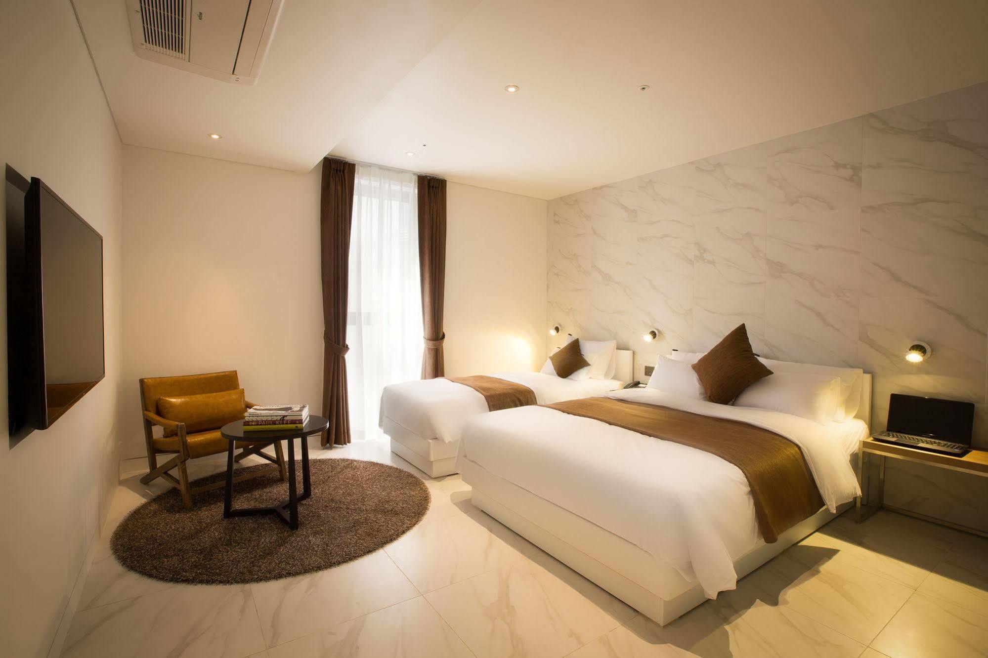 Trang Blue Hotel Seoel Buitenkant foto
